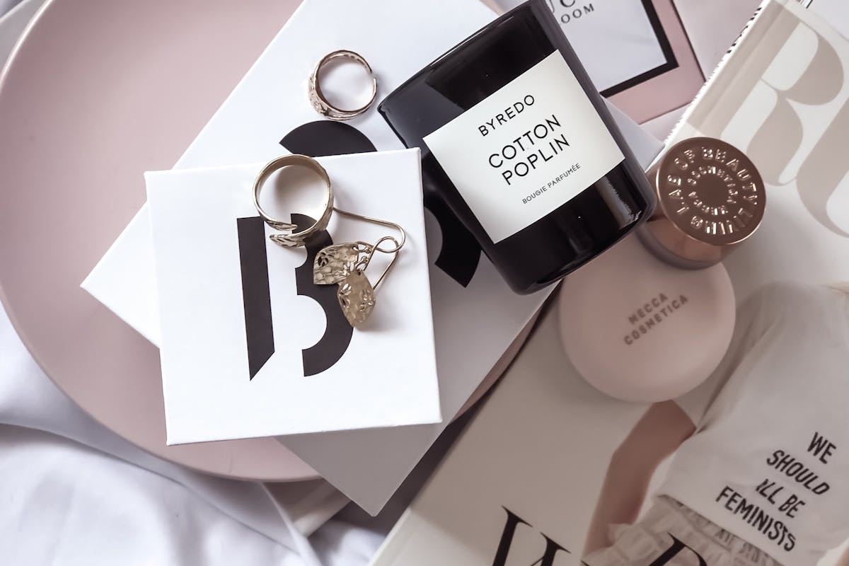 Top 10 Sources For Free Product Images for Ecommerce Website